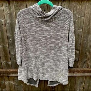 Beyond Yoga Space Dye Open Slit Back 3/4 Sleeve Knit Hoodie